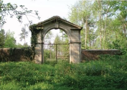 Arch at Lynches